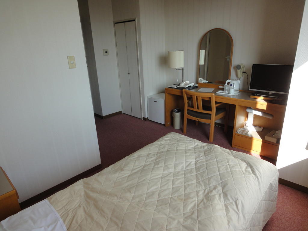 Hiroshima International Youth House Jms Aster Plaza Exteriör bild
